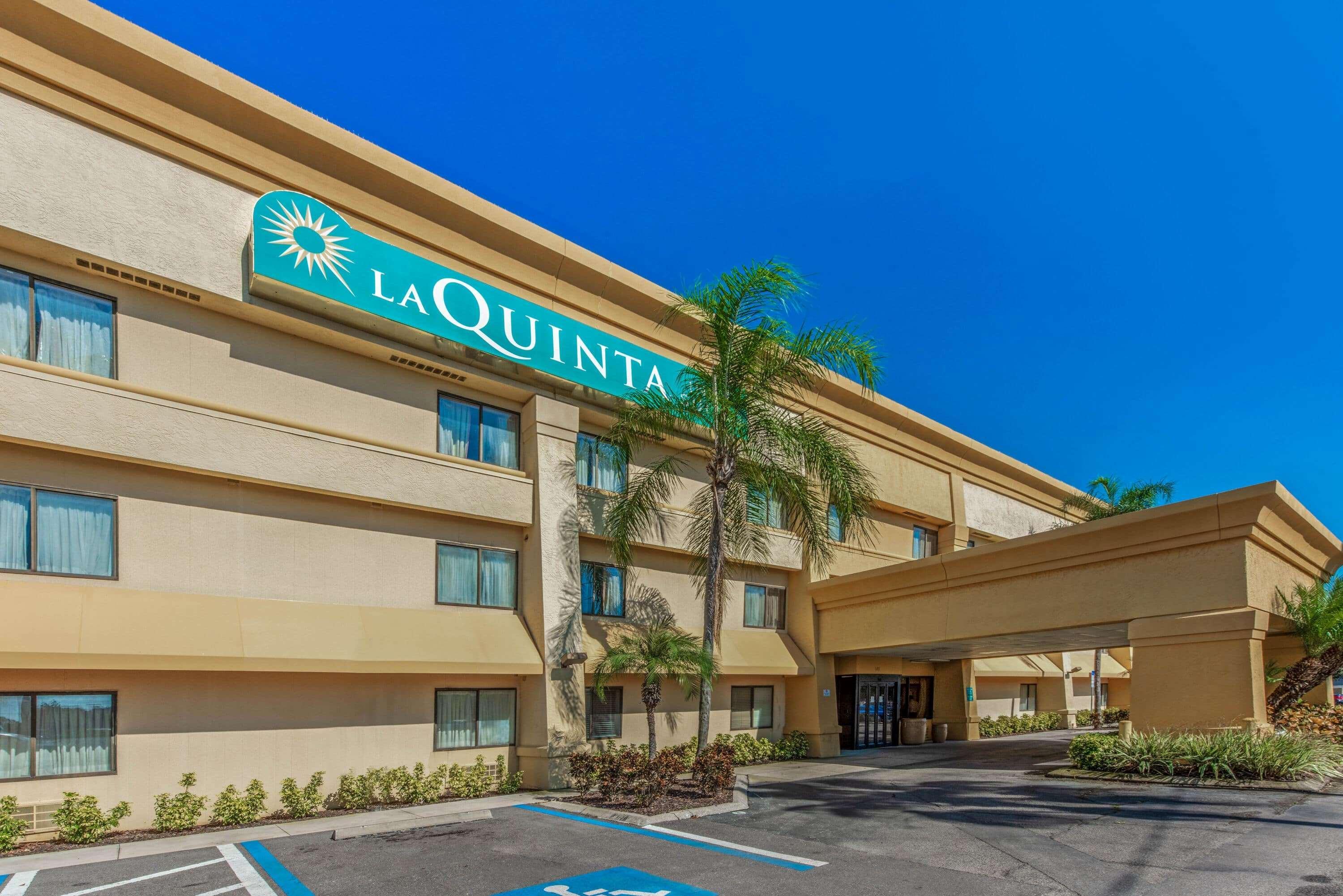 Hotel La Quinta By Wyndham Tampa Brandon West Heartland Exterior foto