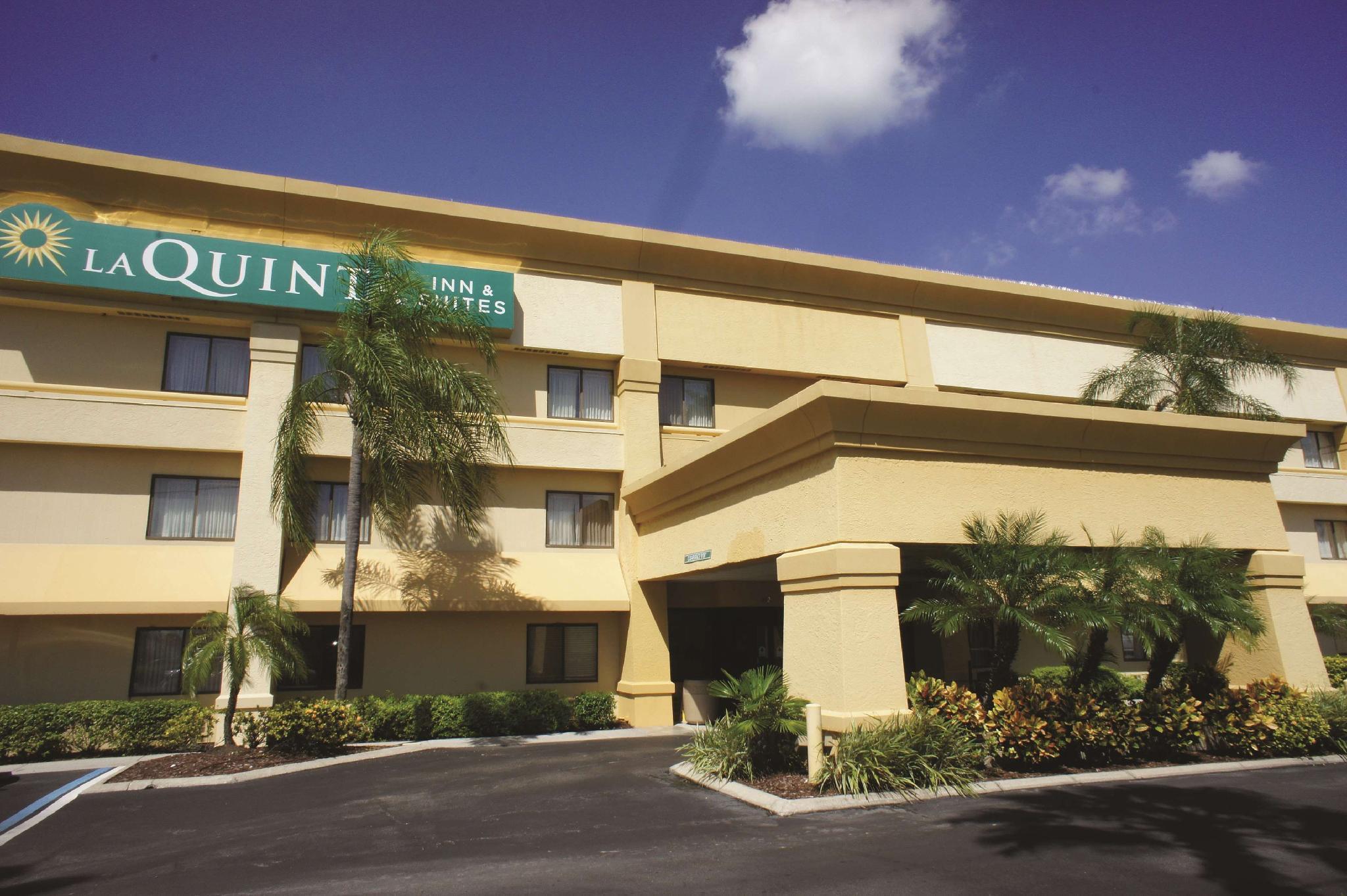 Hotel La Quinta By Wyndham Tampa Brandon West Heartland Exterior foto