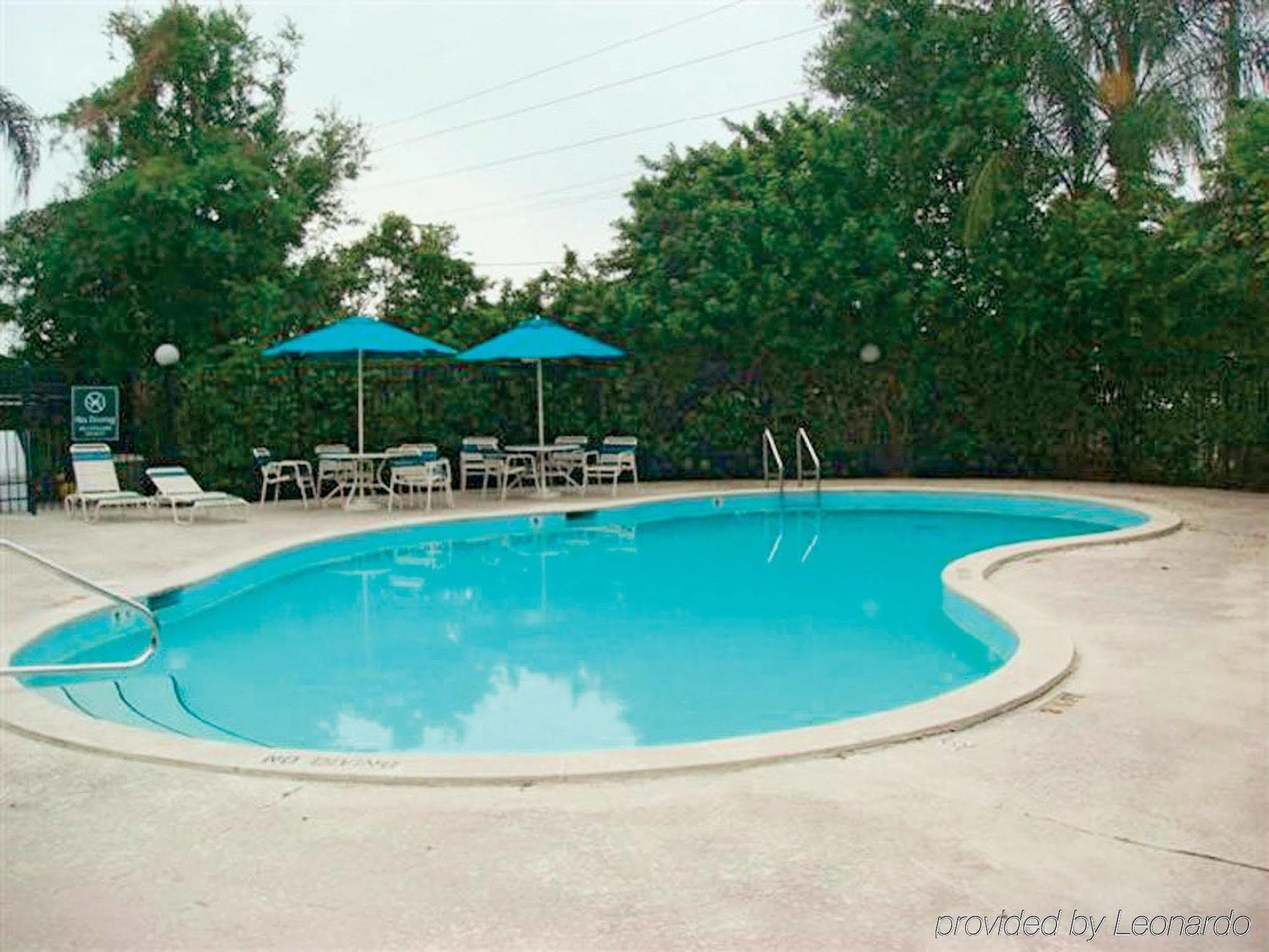 Hotel La Quinta By Wyndham Tampa Brandon West Heartland Exterior foto